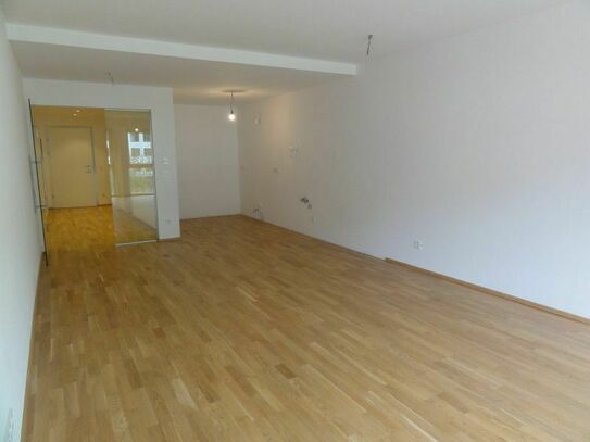 INVESTMENT ODER EIGENNUTZUNG - ATTRAKTIVE TERRASSENWOHNUNG - UNVERBAUBARER BLICK NAHE STADTZENTRUM - 4 Zimmer-Stadtwohn…