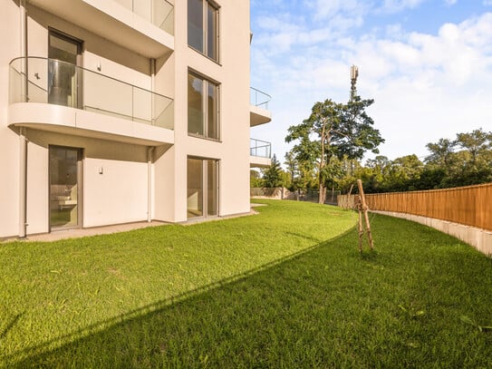 Luxus Gartenwohnung mit ca. 272m² Eigengarten! Privater Badesteg inklusive