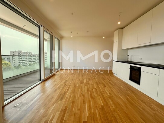 Stunning apartment with a large balcony on the 2nd floor!