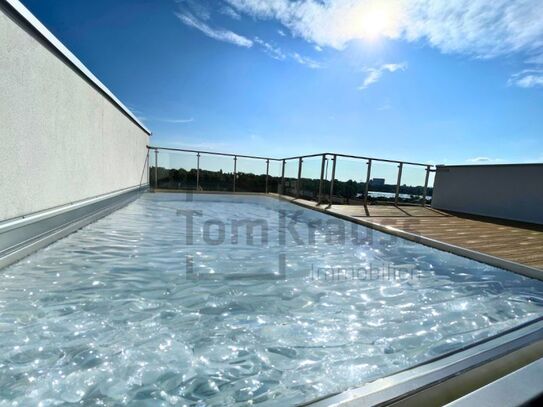 LUXUS - LOFT- PENTHOUSE - MIT POOL - SKYLINE UND WASSERBLICK