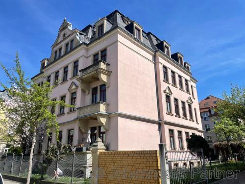 property for Rent at 01309 Dresden - 	Blasewitz , Jacobistraße 11