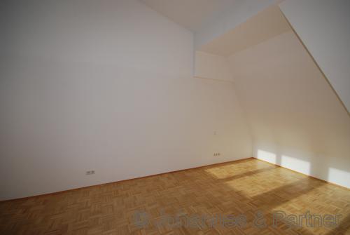 property for Rent at 01309 Dresden - 	Blasewitz , Goetheallee 10