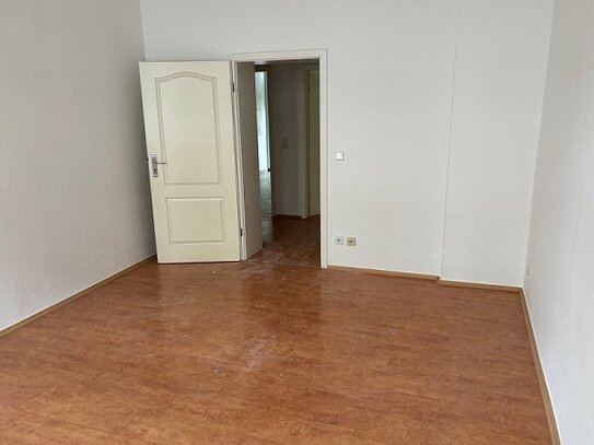 Magdeburg: Zentrumsnahe helle 3- Zimmer Wohnung mit Balkon in MD/Stadtfeld!