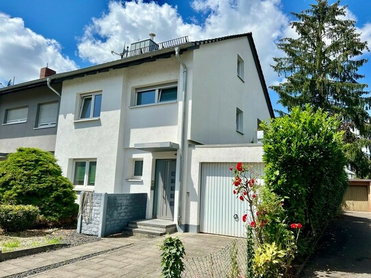 Ruhig gelegenes Reihenendhaus mit Garten und Garage in Rastatt/ Röttererberg!