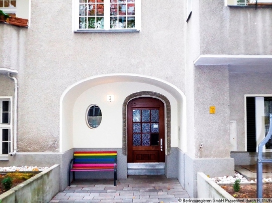 Kapitalanlage: Vermietete 3,5 Zimmer Altbauwohnung mit Balkon in Steglitz zu verkaufen