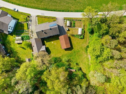 *** NEU EXKLUSIV *** SCHÖNES ZWEIFAMILIENHAUS MIT ABGESCHLOSSENEN WOHNEINHEITEN IN RANDLAGE