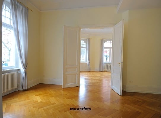 3-Zimmer-Wohnung mit Loggia und Stellplatz