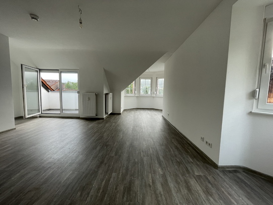 AS-Immobilien.com +++ Ein-Raum-Wohntraum+++ schönes Apartment mit Loggia