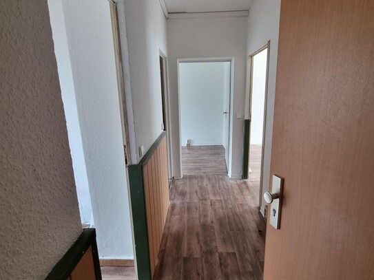 Renovierte 2 Zimmer Wohnung mit Balkon