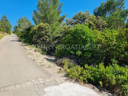 Grundstück mit Panoramablick auf das Meer auf der Insel Korcula zu verkaufen