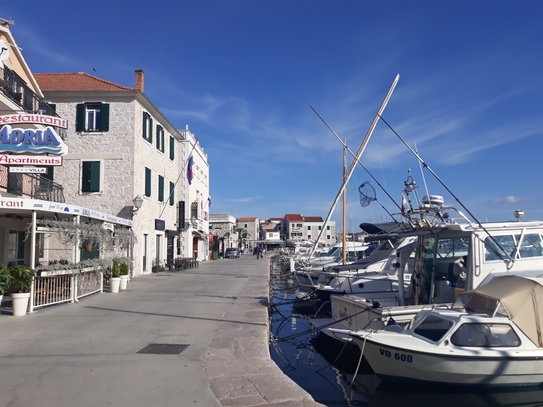 Möblierte Wohnung im Zentrum,Vodice nahe dem Strand