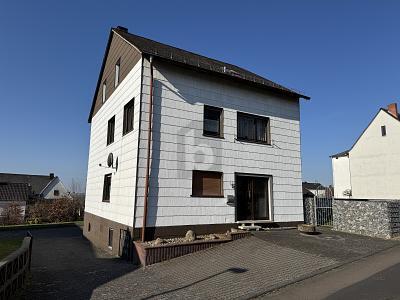 FAMILIENDOMIZIL IN RUHIGER LAGE