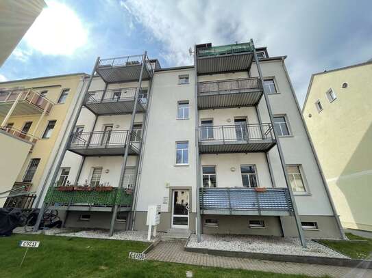 2 Raumwohnung mit Balkon + großer Küche in Kappel!