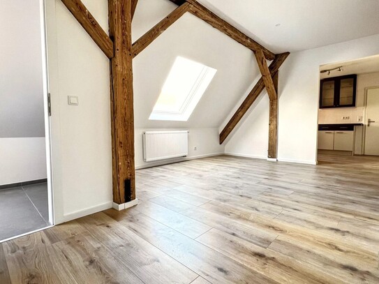 Geschmackvolle 4,5-Zimmer-Maisonnette-Wohnung mit gehobener Innenausstattung in Nürnberg-Muggenhof