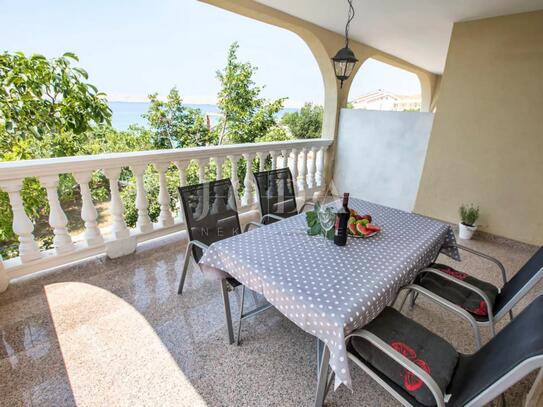 Apartment Cesarica, Karlobag, 57m2