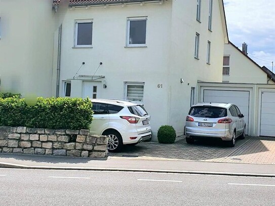 Wunderschöne DHH mit tollem Garten in zentraler Lage mitten in Schönaich