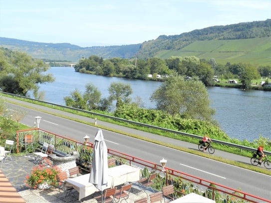 Traben-Tarbach: Mehr Moselblick geht nicht! 
Hotel/Restaurant in bester Lage!