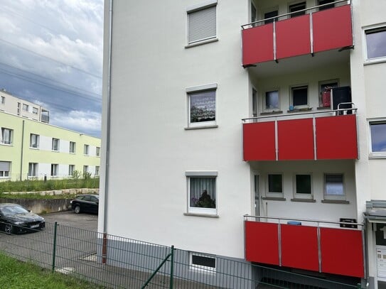 3 Zimmer Wohnung mit 2 Balkon. Aussicht in die Natur