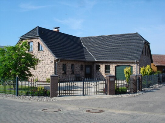 Haus am See, Architektenhaus im Landhausstil