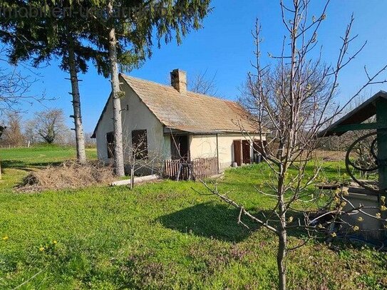 Keller/Presshaus in der Nähe des Plattensees mit Panoramablick zu verkaufen