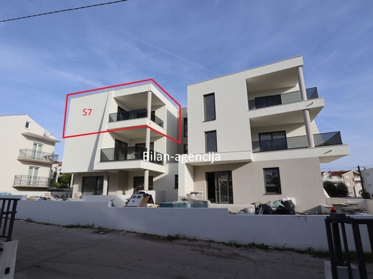 Vodice, Wohnung, 350 m vom Meer entfernt, Gelegenheit!