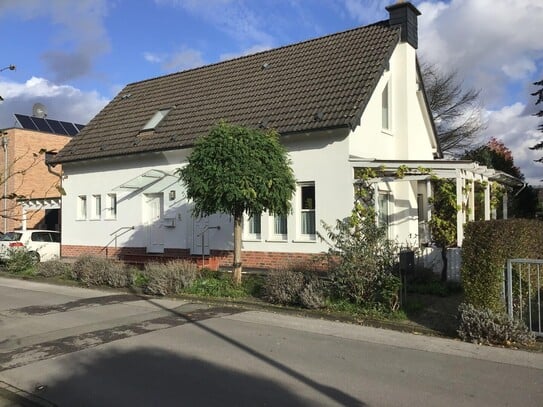 Duisburg-Süd Einfamilienhaus mit Einliegerwohnung