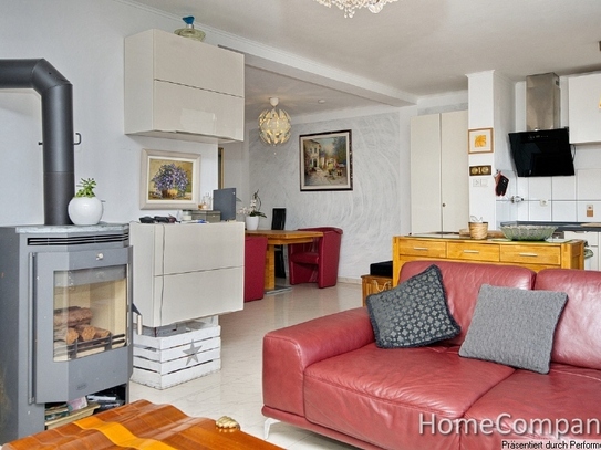 Schöne Wohnung mit Balkon und Tiefgaragenstellplatz im Zentrum von Meerbusch Büderich