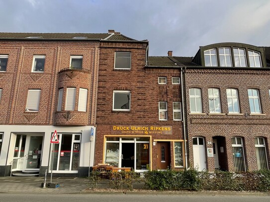 TOP-Geschäftshaus für Praxis - Büro - Gewerbe in Top-Lage am Markt in Kevelaer