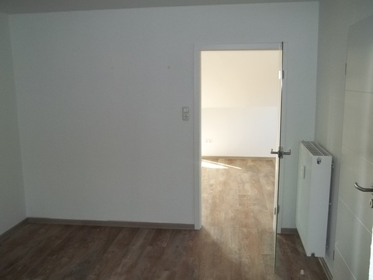 2 Zimmer Wohnung - Modern Renoviert