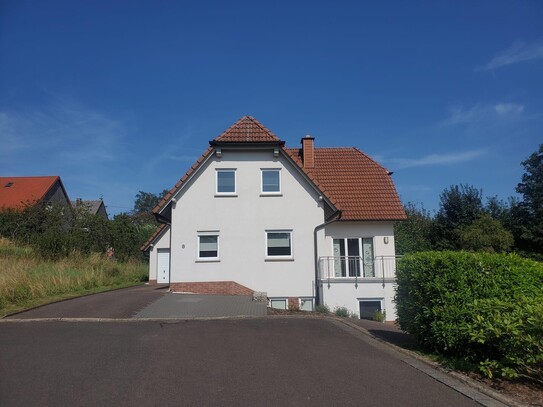 Einfamilienhaus mit Einliegerwohnung in Malborn-Thiergarten