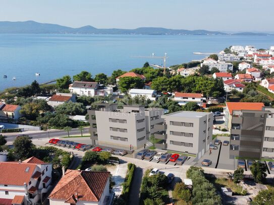 ZADAR, SUKOŠAN, Apartment mit 2 Schlafzimmern und Badezimmern in einem herrlichen Neubau mit Meerblick