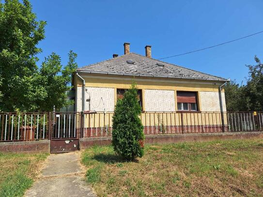 Gepflegtes Einfamilienhaus in guter Lage nähe der Stadt Zalaszentgrót