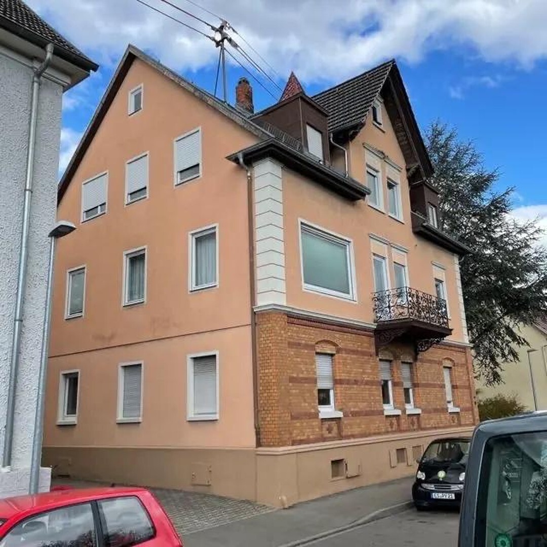                                                               frisch renovierte 3-Zimmer-DG-Altbauwohnung, 95m&sup2;, mit Garten &ndash; bezugsfrei in K&hellip;                                                       in Kirchheim (Hersfeld-Rotenburg)