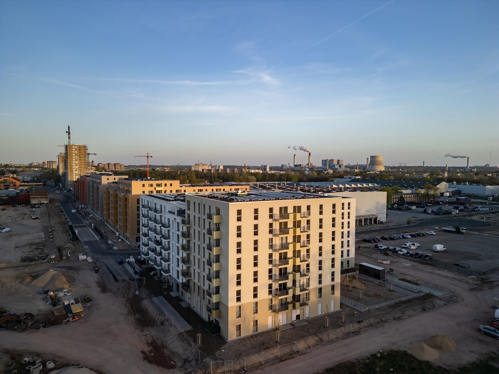 Geräumige Neubauwohnung im Gartenfeld mit Fußbodenheizung und Balkon - Photo 1