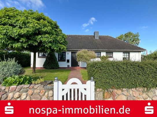 Gepflegtes Einfamilienhaus mit geschlossener Terrasse, Garage, Gartenhaus und vielen Extras