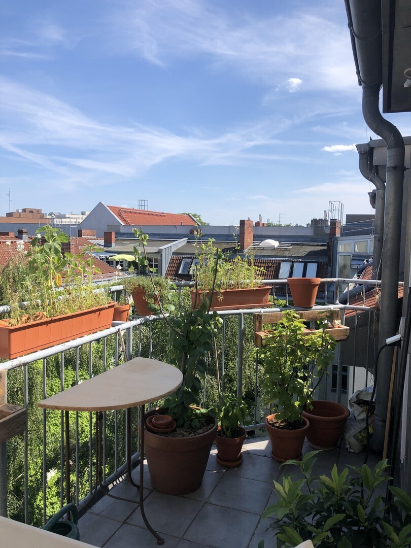 Beste Kreuzberglage I möbliert I befristet bis 31.10.26 I Fichtestraße I 2 Zimmer I DG - Foto 1