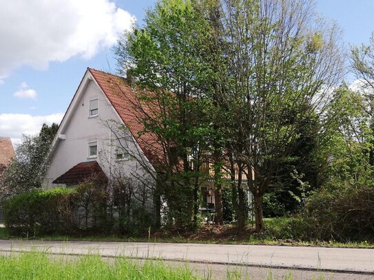 Vermietete Maisonette-Wohnung, kl. Balkon, in Stadtbahn-Nähe. Garage optional. - RESERVIERT