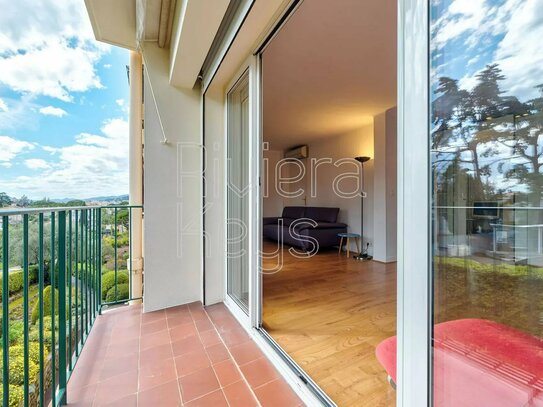 CANNES MONTFLEURY: Well maintained 2-bed in quiet area, easy access to the city center