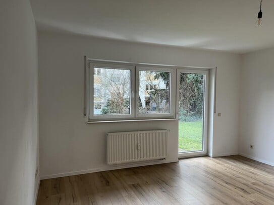 schönes Appartment mit eigener Terrasse und EBK in Kaiserslautern