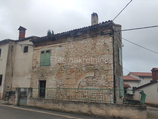 Istrien, Svetvinčenat, altes Haus zur Renovierung, 135m2