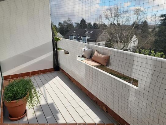 Helle Wohnung mit großem Balkon