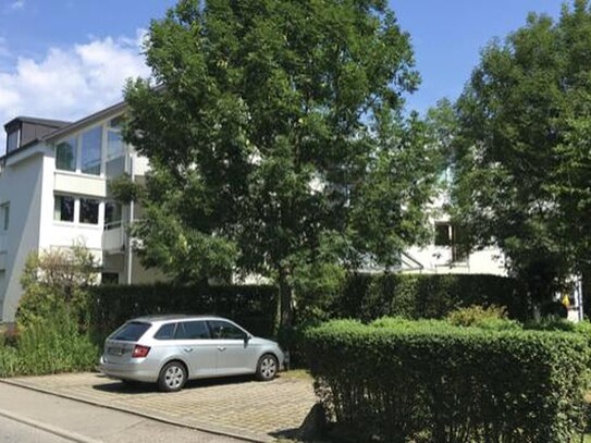 Seenahe, helle 3 Zimmer Maisonette Wohnung