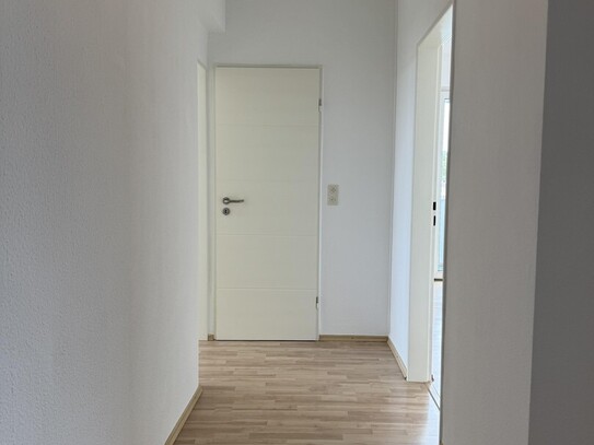 Sehr schöne 2 Zimmer Wohnung mit 2 Balkonen