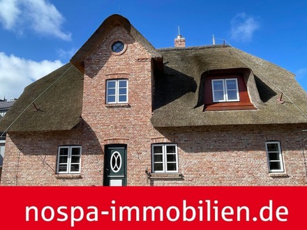 Doppelhaus mit einer genehmigten Ferienwohnung