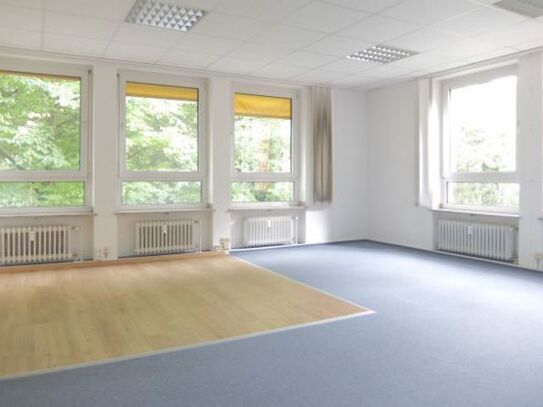 13_VB3790b Moderne, repräsentative Büro- oder Praxisfläche / Regensburg - Süd