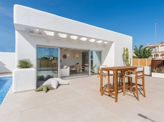 Fantastische Villa in Dolores an der Costa Blanca Süd mit 3 Schlafzimmern, 2 Badezimmern, Pool Und Parkplatz