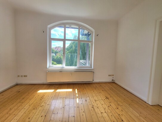 Belle-Etage mit WIGA und Balkon, Ostviertel, Nähe Schwänchenteich, 1.OG, 4 Zimmer SW