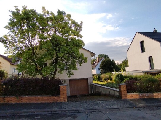 Freistehendes Einfamilienhaus in Wiesbaden-Sonnenberg