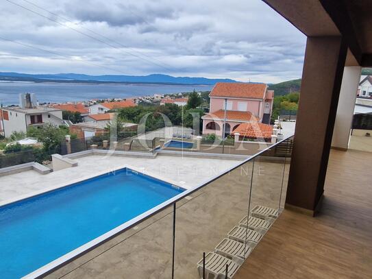 Crikvenica - Haus mit Pool in ruhiger Lage