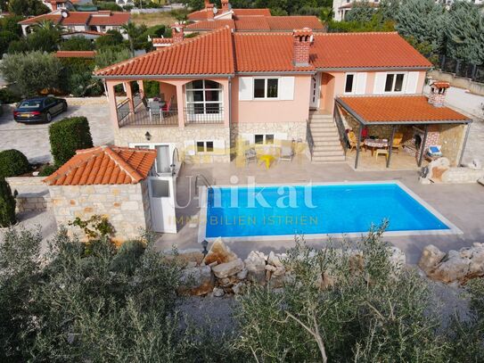 Freistehendes Haus mit Pool - Meerblick